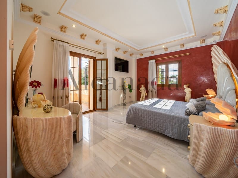 5 soverom Hus til salgs i Ca'n Picafort med svømmebasseng garasje - € 2 500 000 (Ref: 6618362)