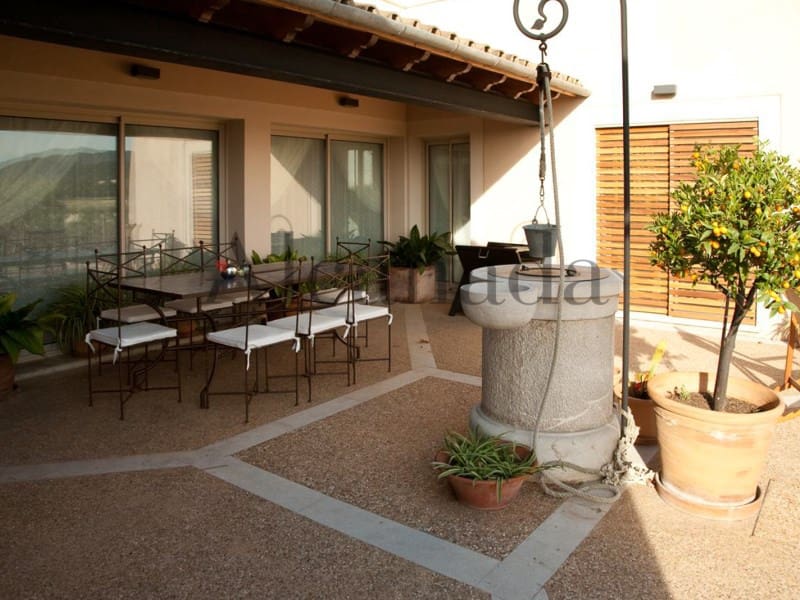 7 soveværelse Villa til salg i Buger med swimmingpool - € 1.950.000 (Ref: 6694684)