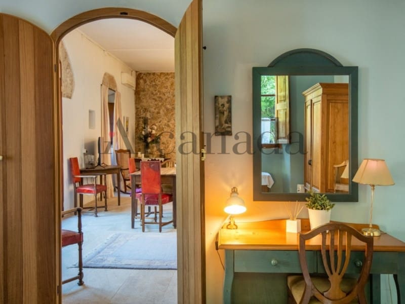 7 bedroom Villa for sale in Mancor de la Vall - € 1,500,000 (Ref: 6699665)