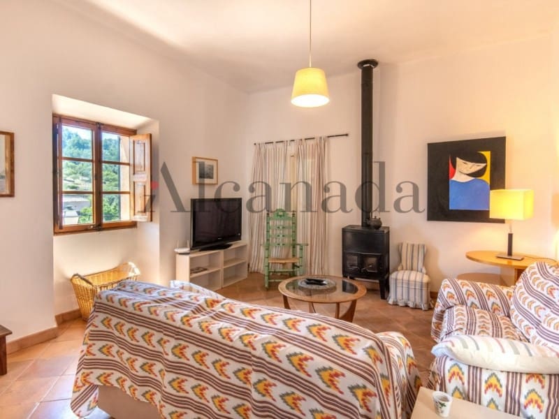 7 bedroom Villa for sale in Mancor de la Vall - € 1,500,000 (Ref: 6699665)