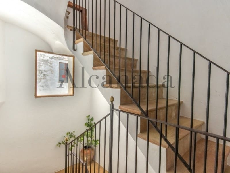 7 bedroom Villa for sale in Mancor de la Vall - € 1,500,000 (Ref: 6699665)