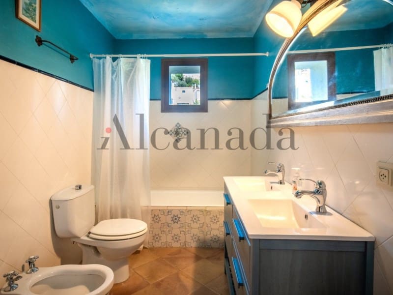 7 bedroom Villa for sale in Mancor de la Vall - € 1,500,000 (Ref: 6699665)