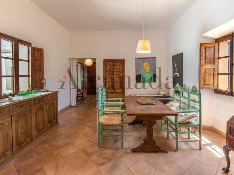 7 bedroom Villa for sale in Mancor de la Vall - € 1,500,000 (Ref: 6699665)