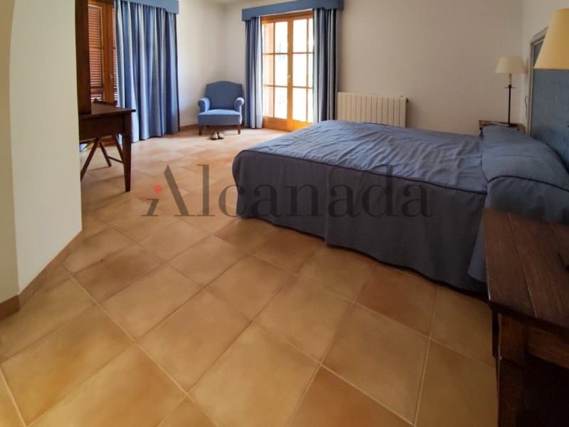 6 soveværelse Byhus til salg i Mancor de la Vall med garage - € 990.000 (Ref: 6699666)