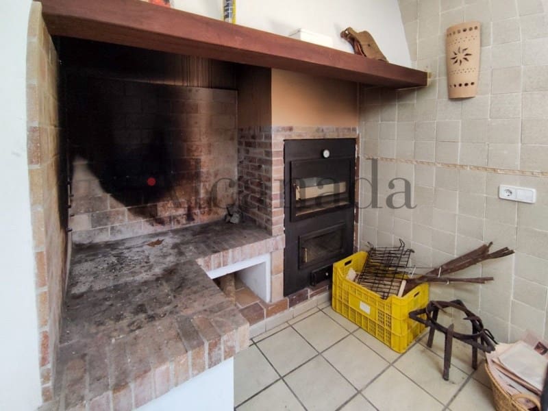 6 soveværelse Byhus til salg i Mancor de la Vall med garage - € 990.000 (Ref: 6699666)