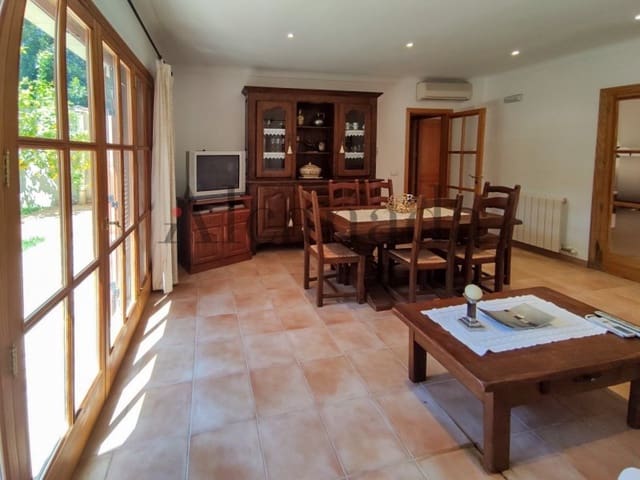 6 soverom Hus til salgs i Mancor de la Vall med garasje - € 990 000 (Ref: 6699666)