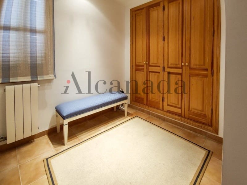 6 soveværelse Byhus til salg i Mancor de la Vall med garage - € 990.000 (Ref: 6699666)