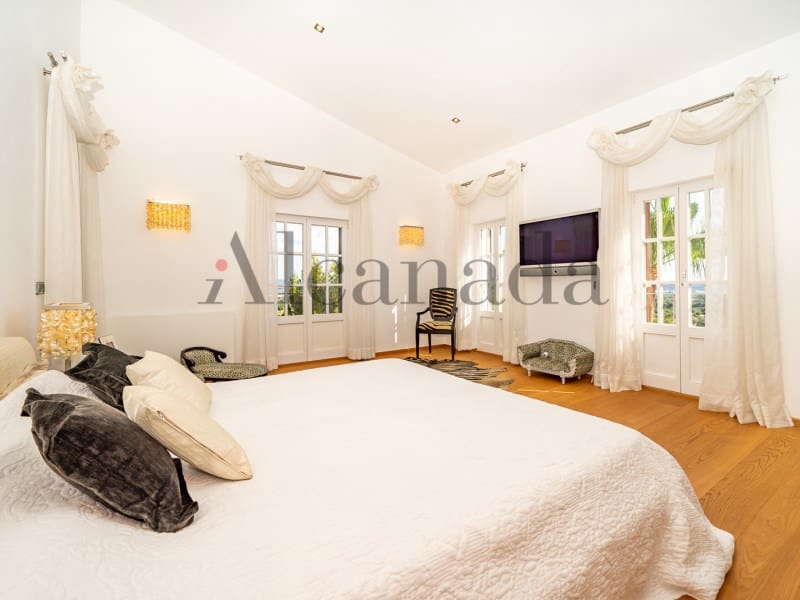 6 soveværelse Villa til salg i Alaro med swimmingpool garage - € 6.800.000 (Ref: 6989485)