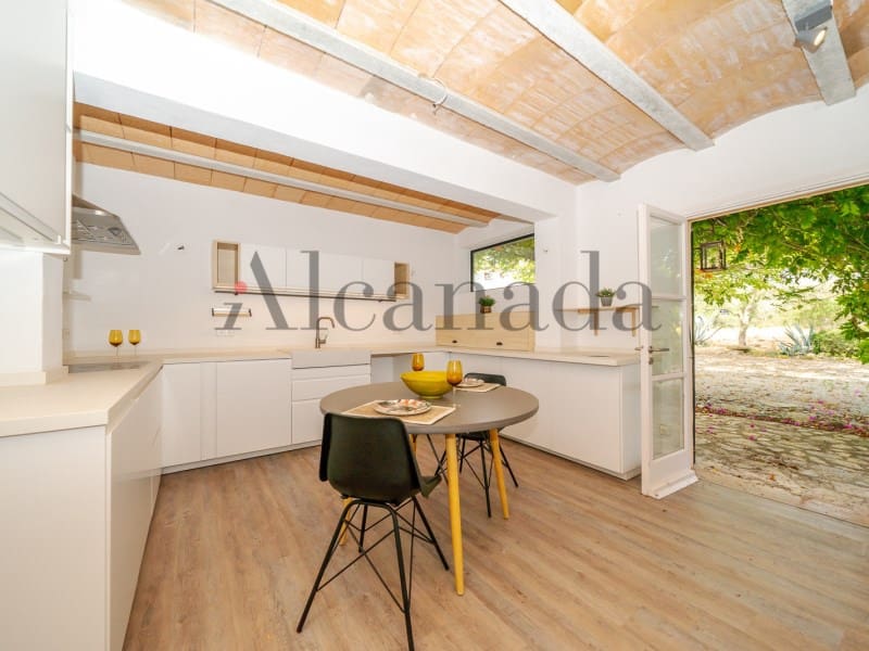 8 bedroom Villa for sale in Sant Joan - € 1,980,000 (Ref: 7063623)