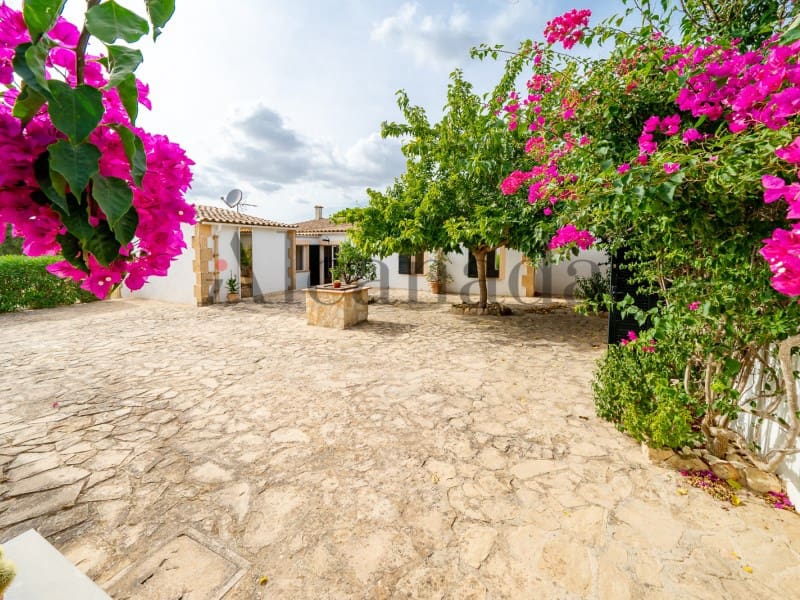 8 bedroom Villa for sale in Sant Joan - € 1,980,000 (Ref: 7063623)