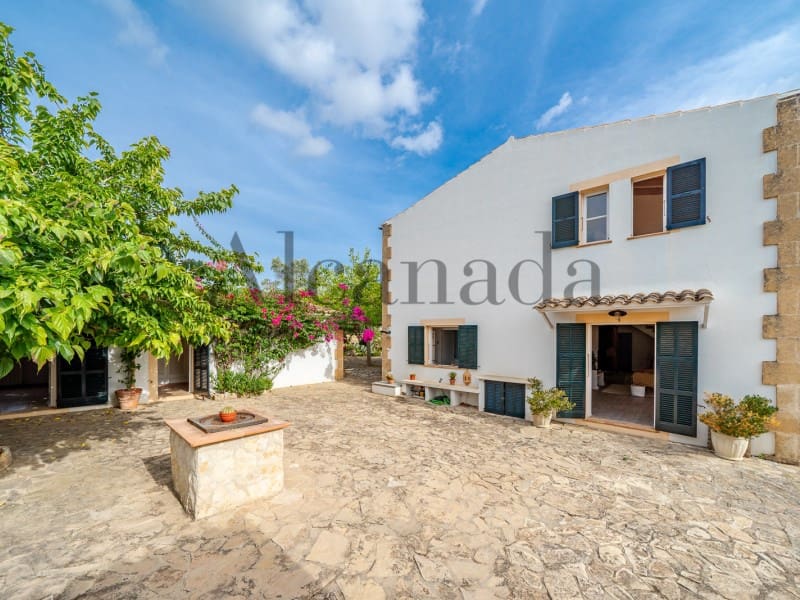 8 bedroom Villa for sale in Sant Joan - € 1,980,000 (Ref: 7063623)