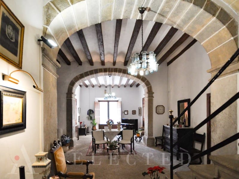 10 soveværelse Byhus til salg i Binissalem med swimmingpool garage - € 1.990.000 (Ref: 7143435)