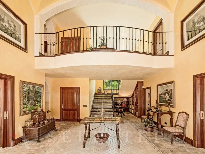 12 soveværelse Villa til salg i Bunyola med garage - € 6.950.000 (Ref: 7255402)