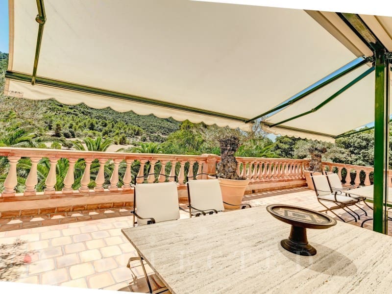 12 soveværelse Villa til salg i Bunyola med garage - € 6.950.000 (Ref: 7255402)