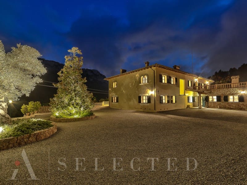 12 soveværelse Villa til salg i Bunyola med garage - € 6.950.000 (Ref: 7255402)