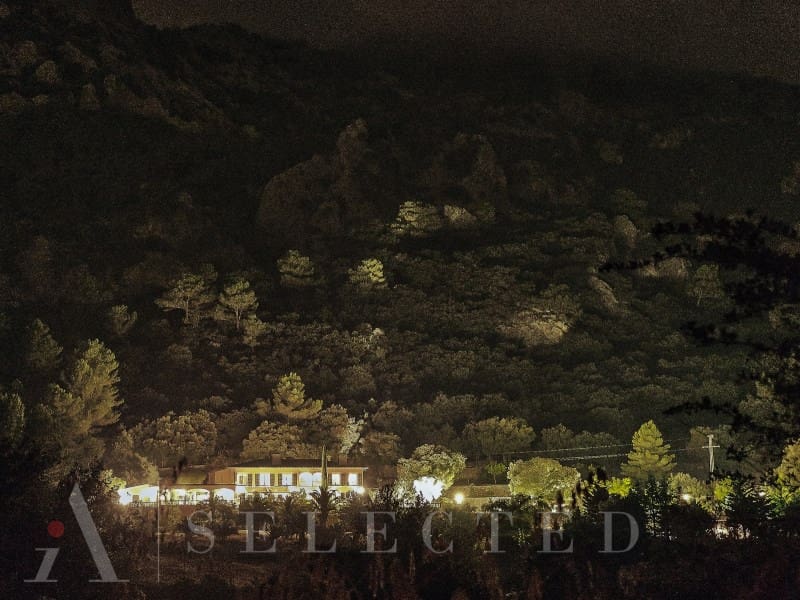 12 soveværelse Villa til salg i Bunyola med garage - € 6.950.000 (Ref: 7255402)