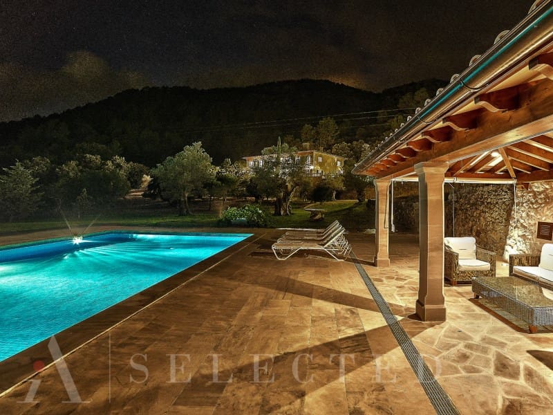 12 soveværelse Villa til salg i Bunyola med garage - € 6.950.000 (Ref: 7255402)