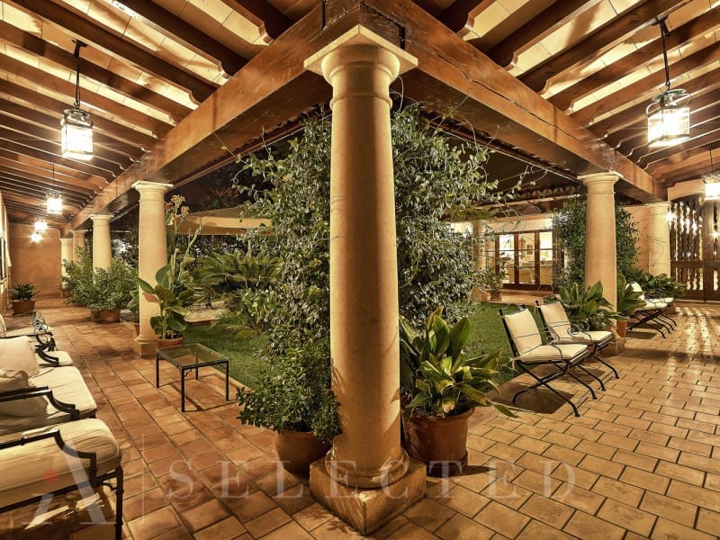 12 soveværelse Villa til salg i Bunyola med garage - € 6.950.000 (Ref: 7255402)