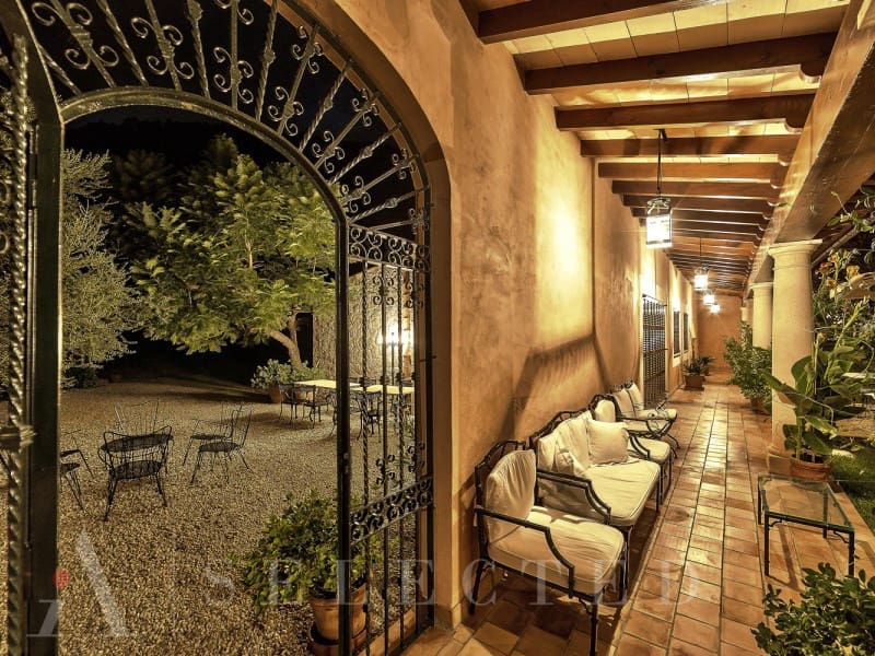 12 soveværelse Villa til salg i Bunyola med garage - € 6.950.000 (Ref: 7255402)