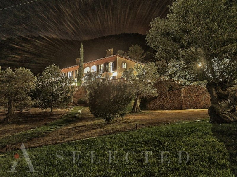 12 soveværelse Villa til salg i Bunyola med garage - € 6.950.000 (Ref: 7255402)