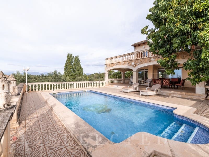 4 slaapkamer Villa te koop in Portol met garage - € 1.600.000 (Ref: 7922032)