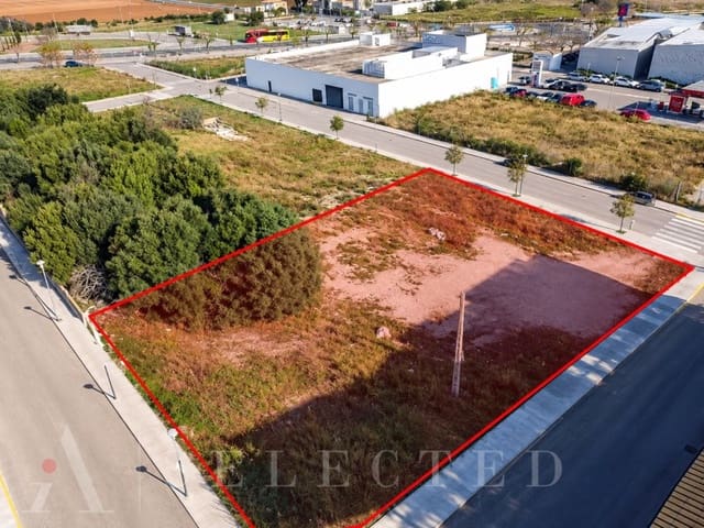 Building Plot for sale in Sa Pobla - € 600,000 (Ref: 8076797)