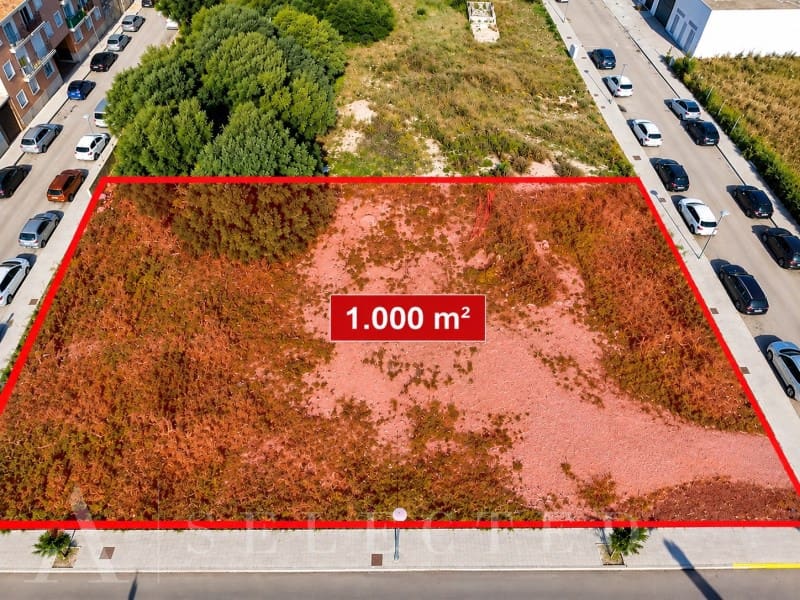 Building Plot for sale in Sa Pobla - € 600,000 (Ref: 8076797)