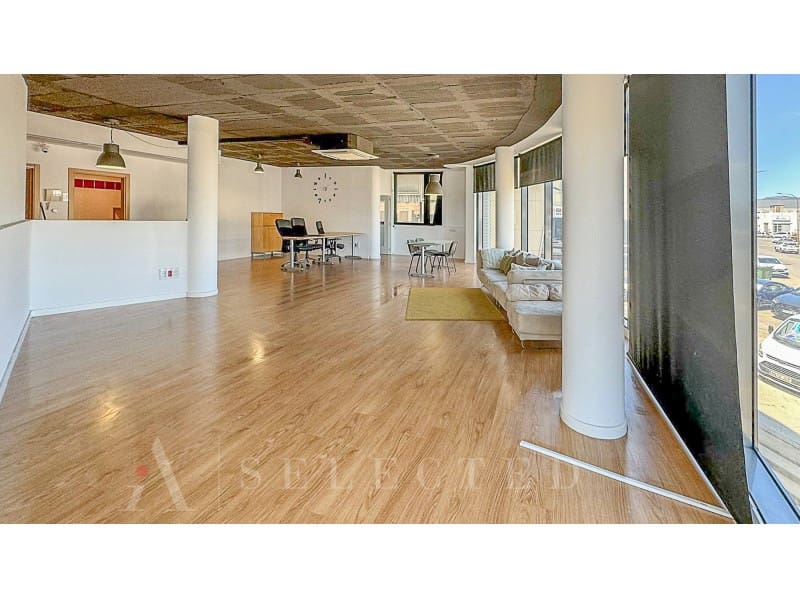 Komercyjne do wynajęcia w Palma de Mallorca - 1 000 € (Ref: 8285009)