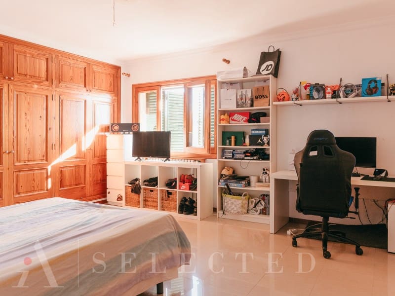 6 slaapkamer Villa te koop in Portol - € 1.798.000 (Ref: 8300711)