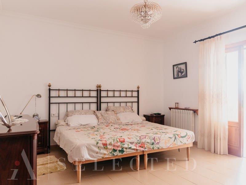 6 slaapkamer Villa te koop in Portol - € 1.798.000 (Ref: 8300711)