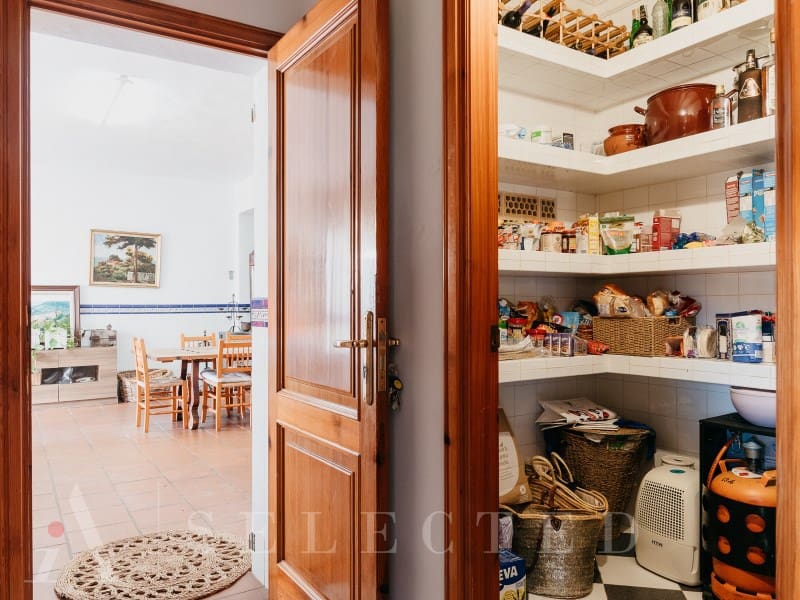 6 slaapkamer Villa te koop in Portol - € 1.798.000 (Ref: 8300711)