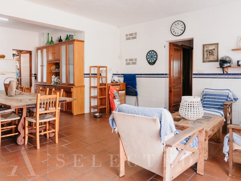 6 slaapkamer Villa te koop in Portol - € 1.798.000 (Ref: 8300711)