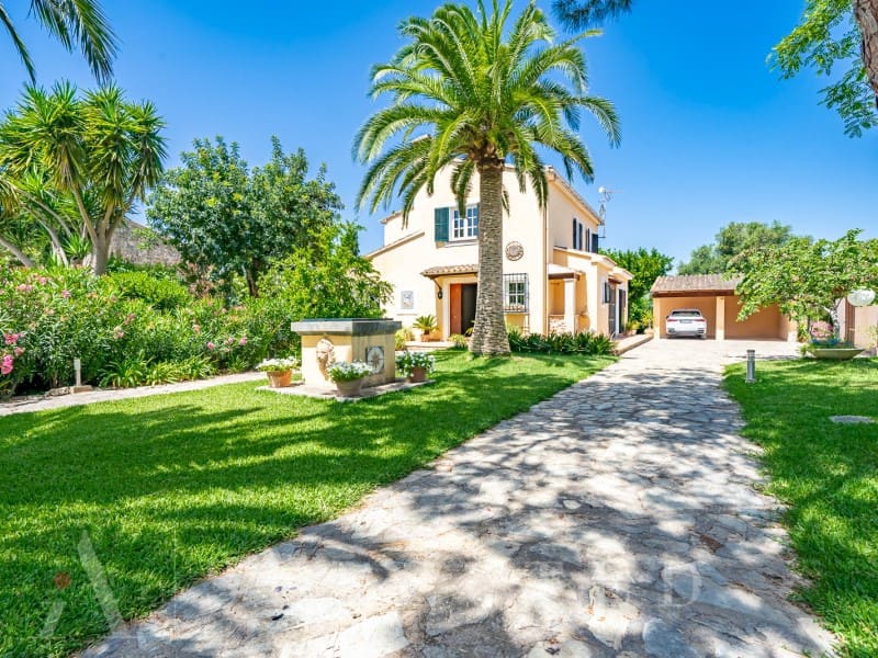 2 soveværelse Villa til salg i Santa Maria del Cami med swimmingpool - € 1.290.000 (Ref: 8316079)