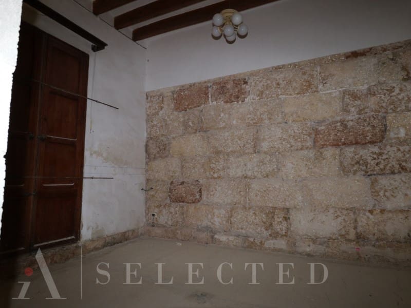 5 bedroom Finca/Country House for sale in Sa Pobla with garage - € 470,000 (Ref: 8363415)