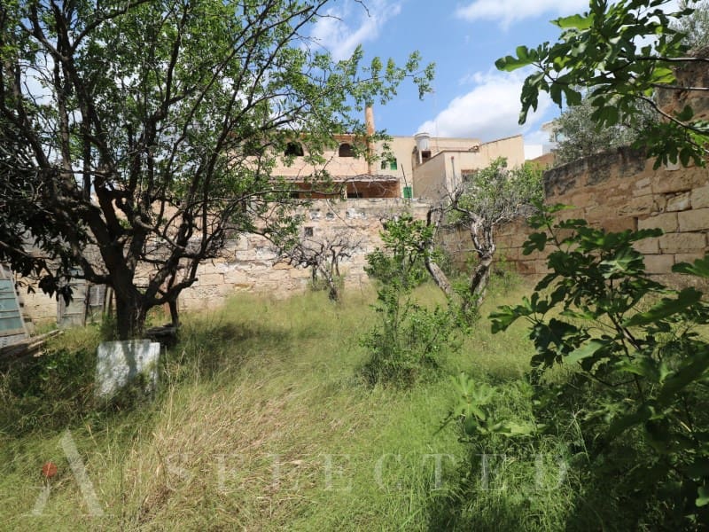 5 bedroom Finca/Country House for sale in Sa Pobla with garage - € 470,000 (Ref: 8363415)