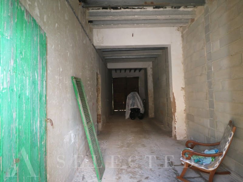 5 bedroom Finca/Country House for sale in Sa Pobla with garage - € 470,000 (Ref: 8363415)