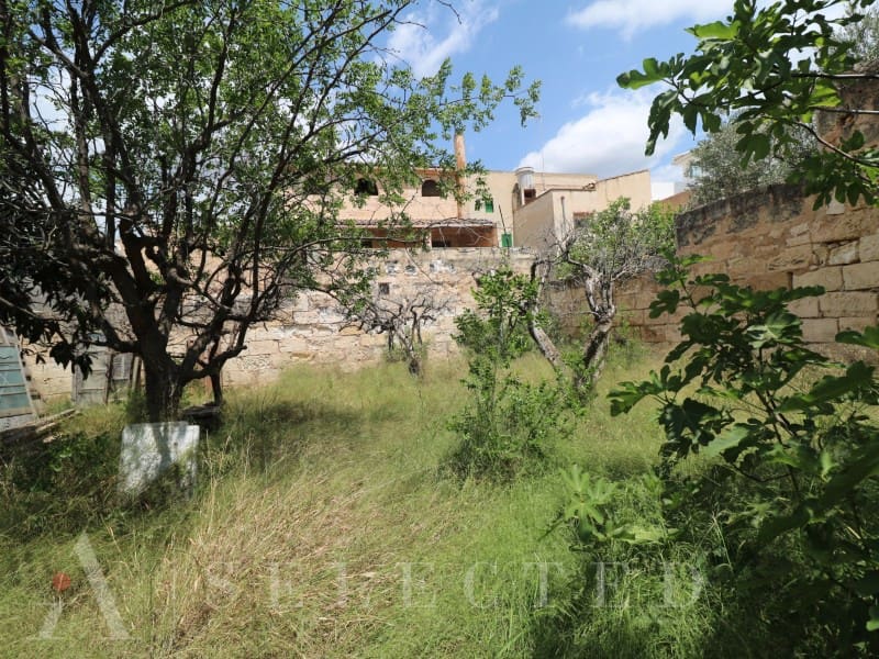 5 bedroom Finca/Country House for sale in Sa Pobla with garage - € 470,000 (Ref: 8363415)