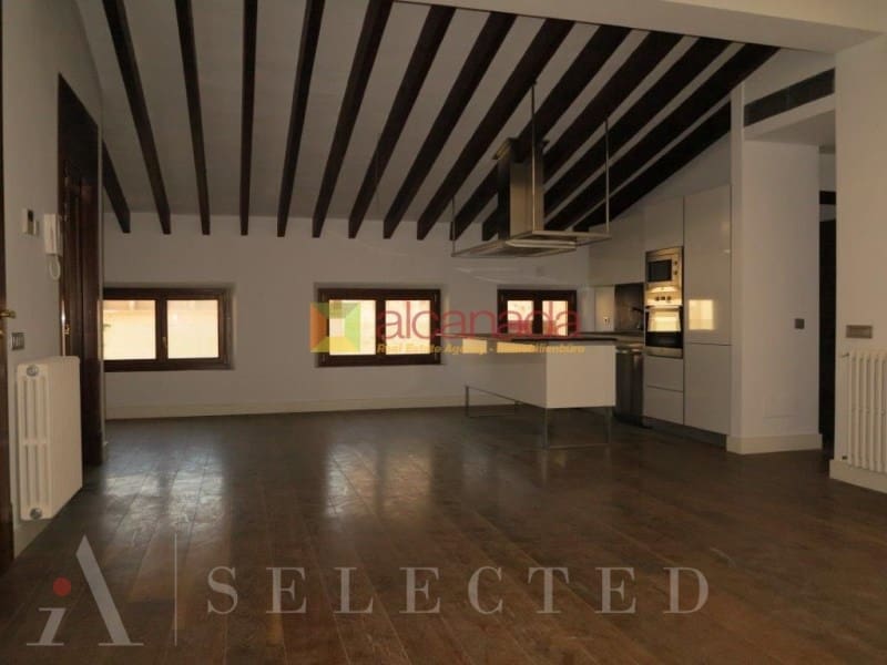 2 slaapkamer Flat te koop in Palma de Mallorca met garage - € 1.800.000 (Ref: 8950884)