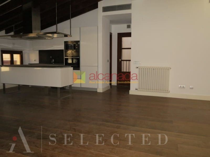 2 slaapkamer Flat te koop in Palma de Mallorca met garage - € 1.800.000 (Ref: 8950884)