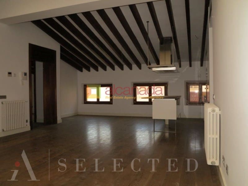 2 slaapkamer Flat te koop in Palma de Mallorca met garage - € 1.800.000 (Ref: 8950884)