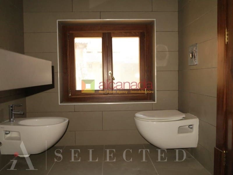 2 slaapkamer Flat te koop in Palma de Mallorca met garage - € 1.800.000 (Ref: 8950884)