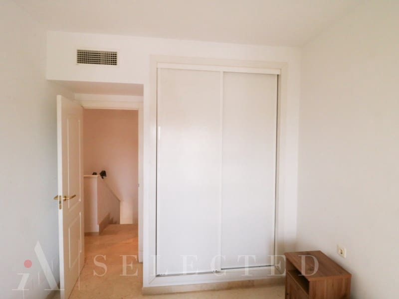 2 slaapkamer Appartement te koop in Alcudia met garage - € 330.000 (Ref: 9125356)