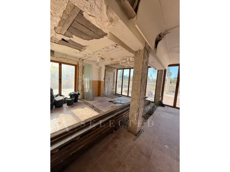 Erhverv til salg i Alcudia - € 690.000 (Ref: 9185374)