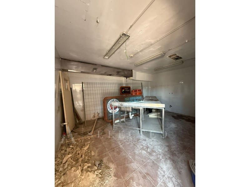 Erhverv til salg i Alcudia - € 690.000 (Ref: 9185374)