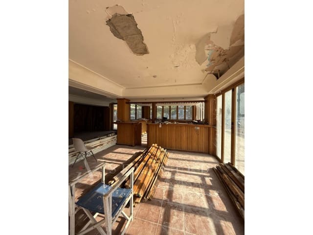 Erhverv til salg i Alcúdia - € 690.000 (Ref: 9185374)