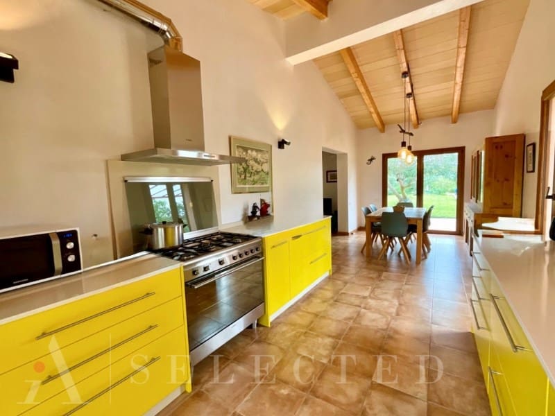 4 bedroom Villa for sale in Manacor with pool - € 950,000 (Ref: 9586510)