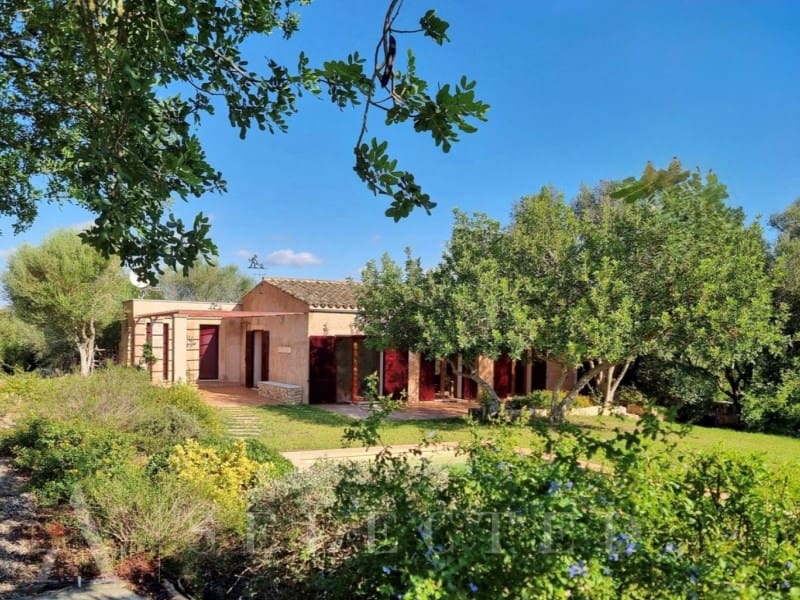 4 bedroom Villa for sale in Manacor with pool - € 950,000 (Ref: 9586510)