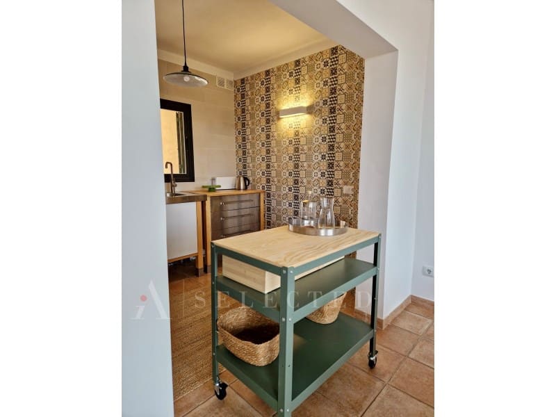 3 bedroom Townhouse for rent in Ses Salines - € 2,200 (Ref: 9682433)