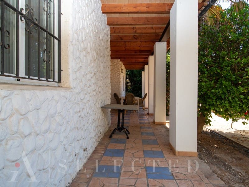 4 bedroom Villa for sale in Alcudia - € 610,000 (Ref: 9924290)