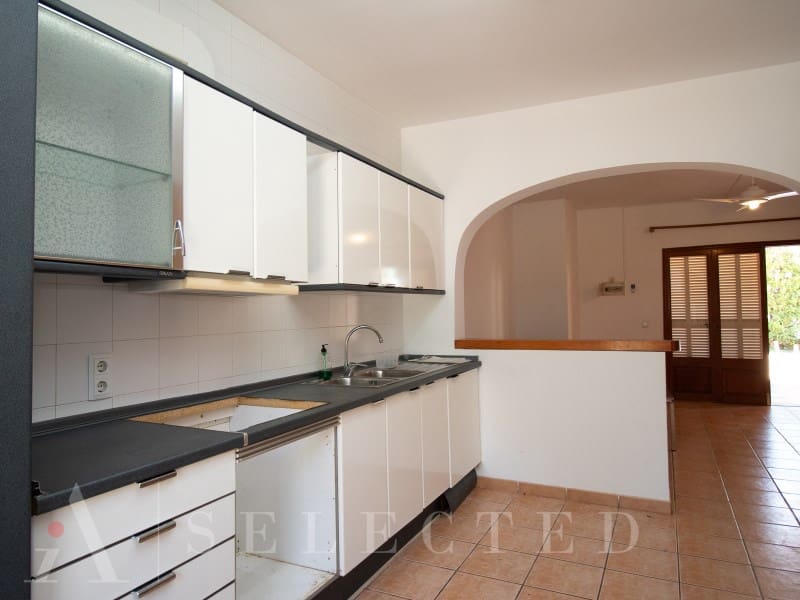 4 bedroom Villa for sale in Alcudia - € 610,000 (Ref: 9924290)